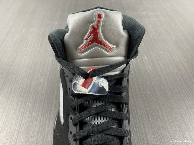 5 Black 592 SportInspired Jordan 845035- (2016) Retro Metallic 0111